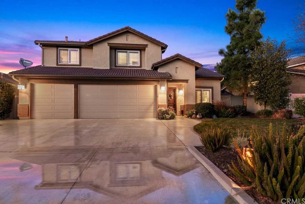 33068 Regina Dr
