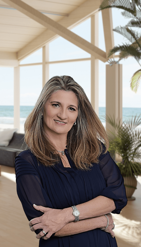 Deborah Barrett Sarasota Real Estate Agent Headshot