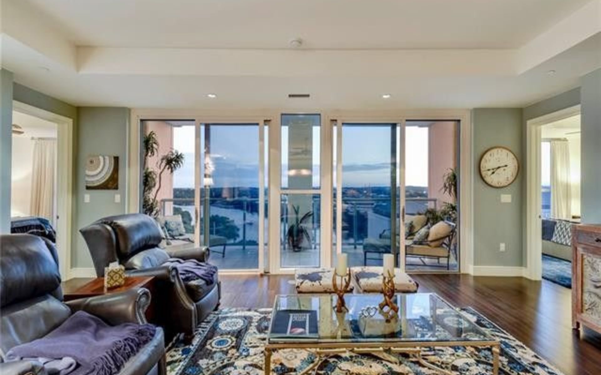 98 San Jacinto BLVD Unit: 1209