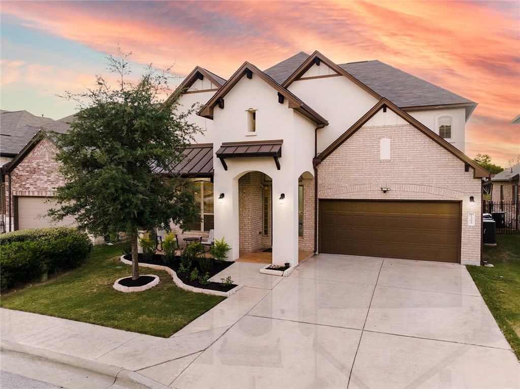 Contemporary West Facing Home in Gated Community of Cedar Park