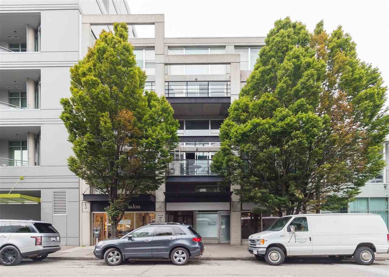B-489 W 6th Ave
