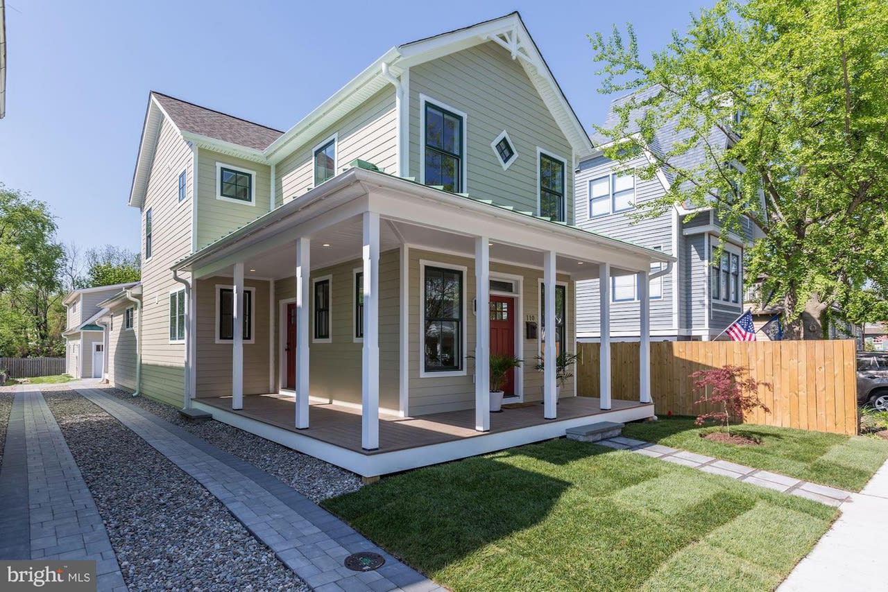 110 Chester Ave