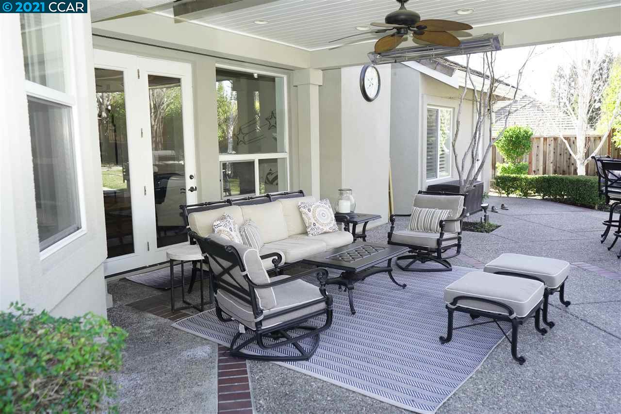 88 Tuscany Way