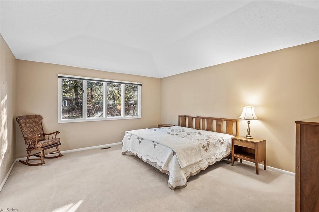7 Stratford Ct