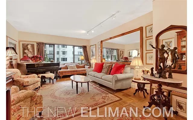 58 West 58th Street Unit: 3B
