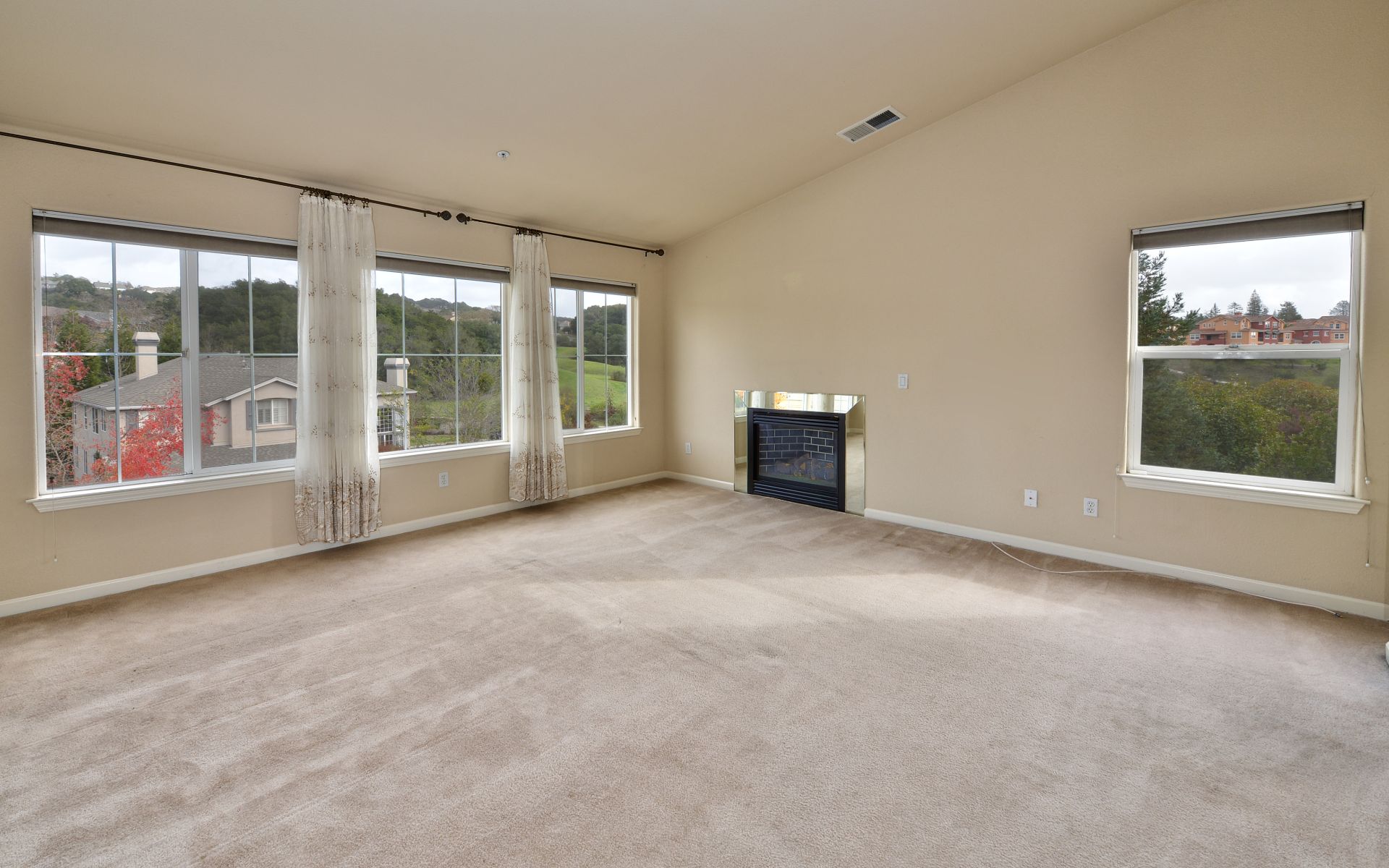 3428 Lake Park Ct