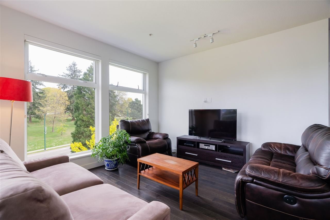 509-4867 Cambie St