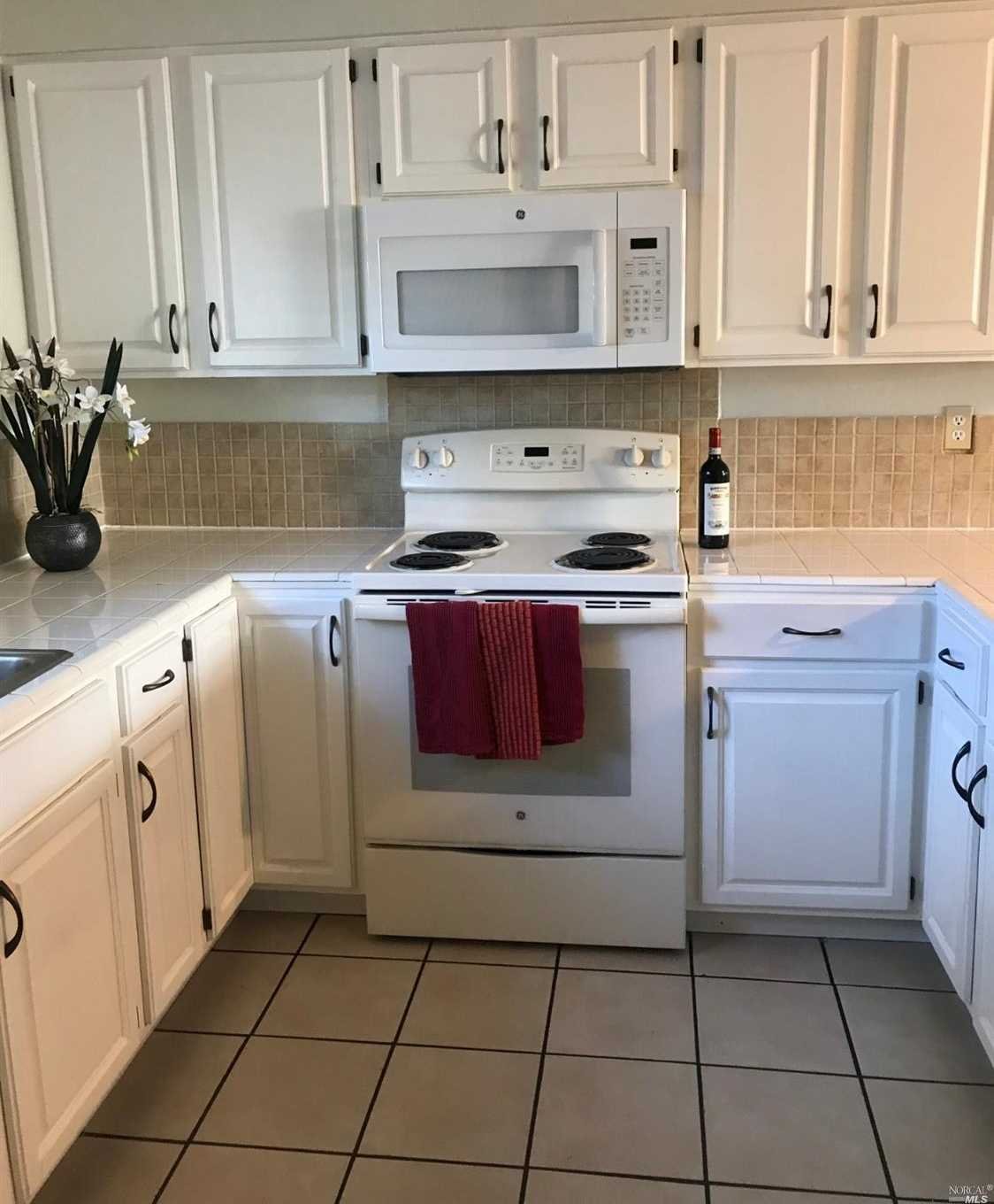 900 Southampton Rd Apt 63