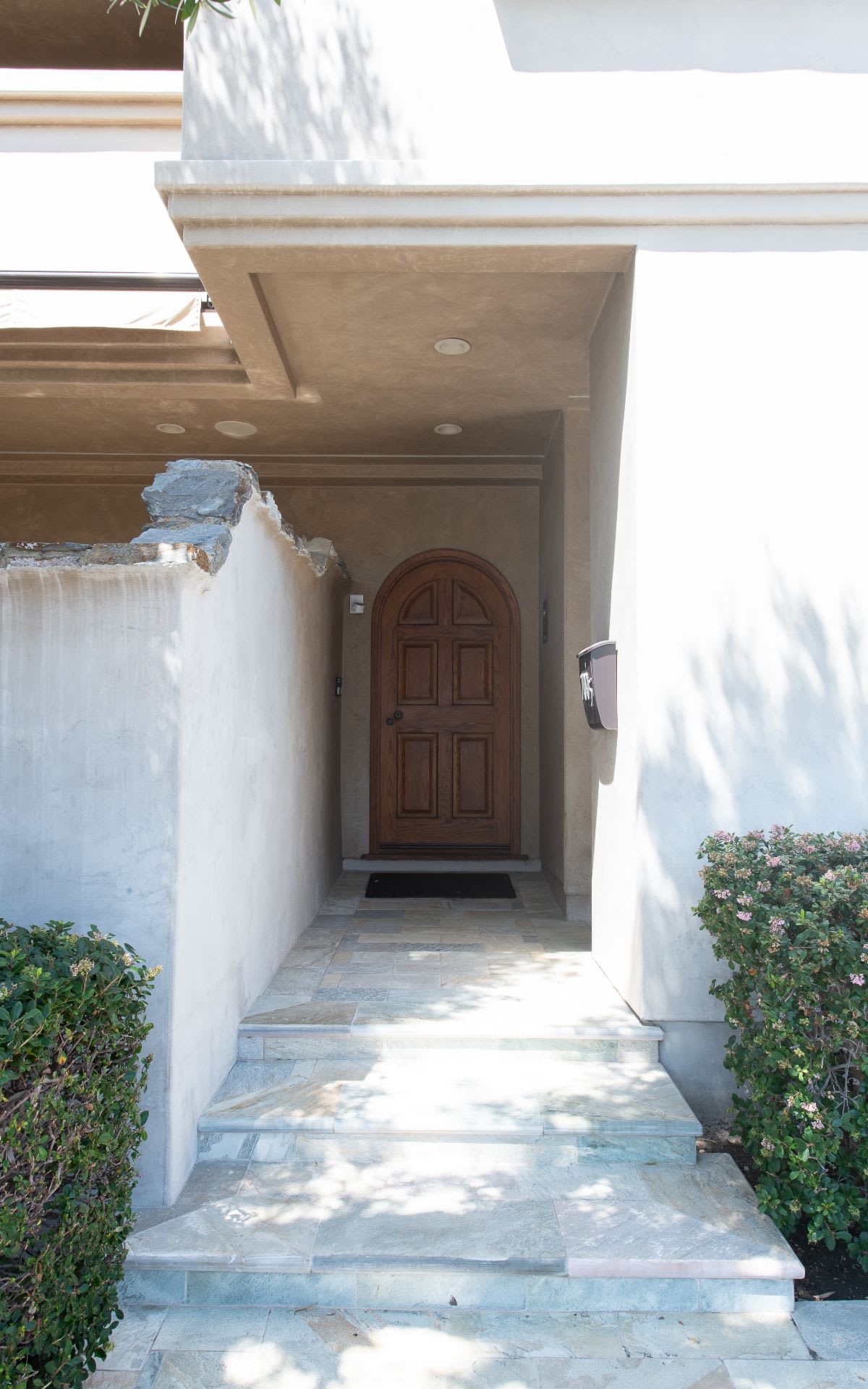 700 Heliotrope Ave