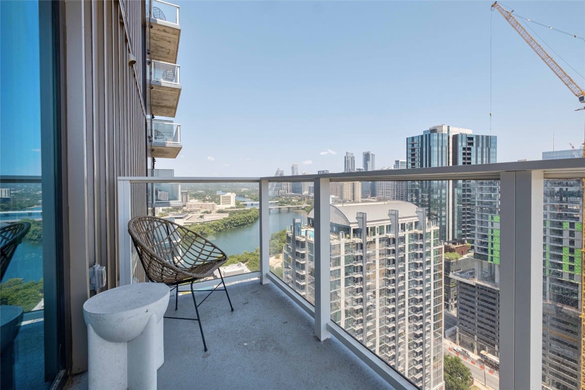 48 E Ave #2904