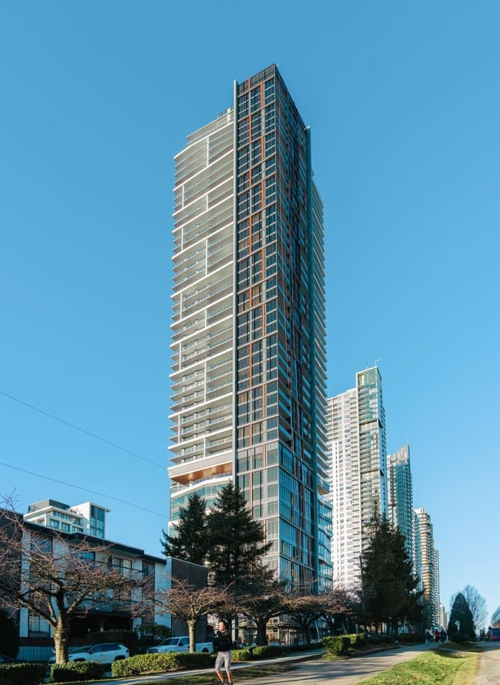 3302-6511 Sussex Ave
