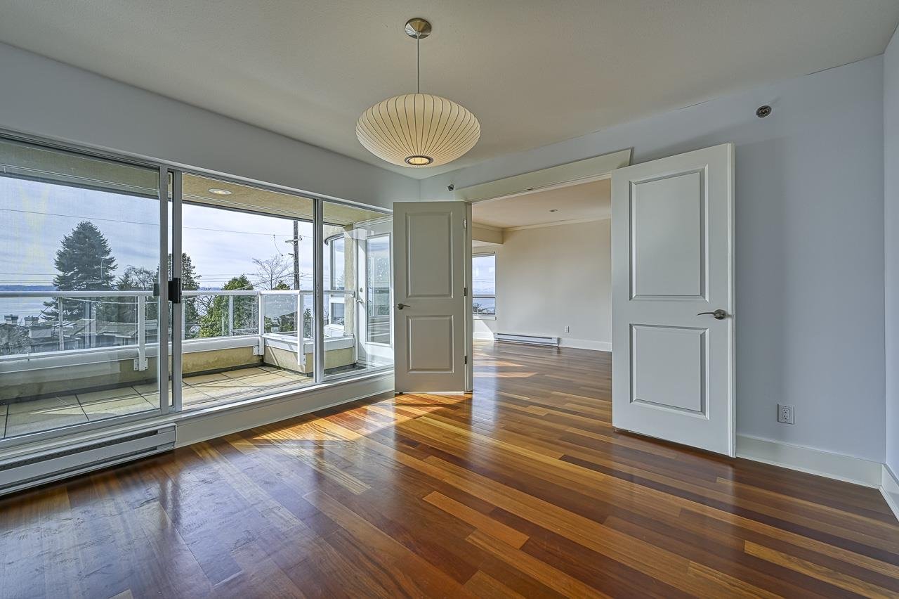 302-2455 Bellevue Ave