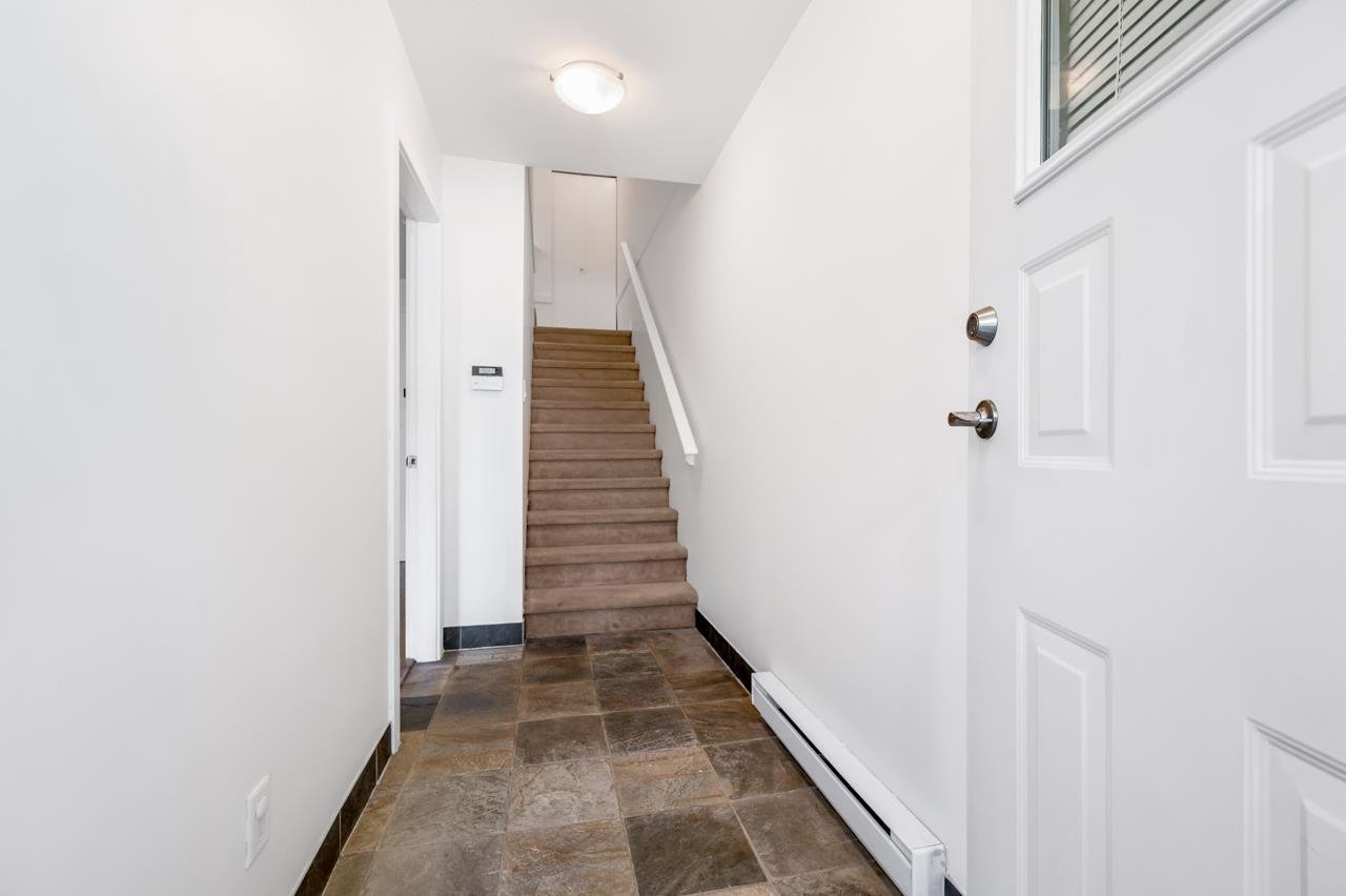 23-5988 Lancing Rd