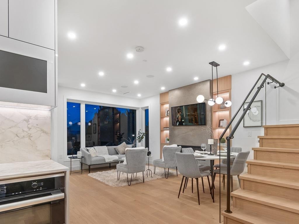 A-3538 W 14th Ave