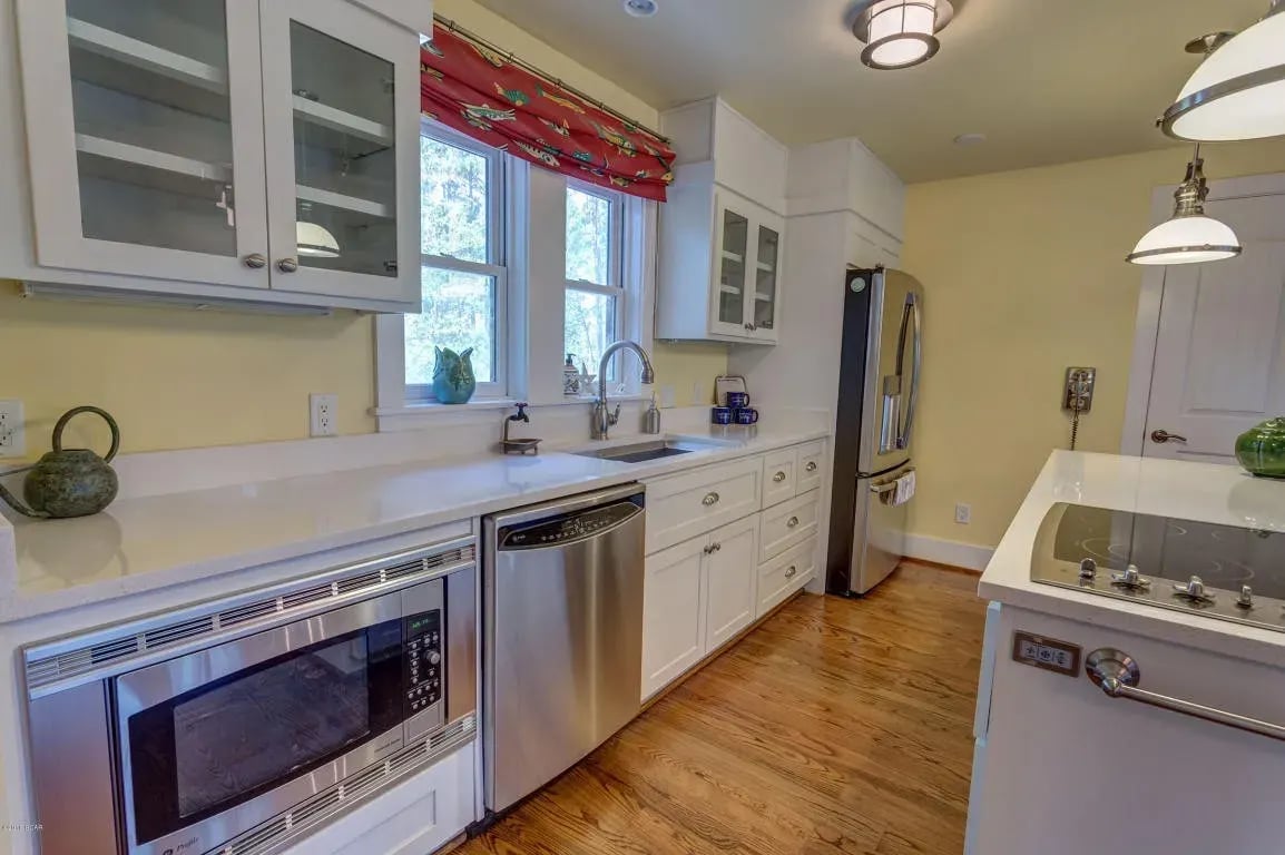 6402 RIVER BLUFF Trail