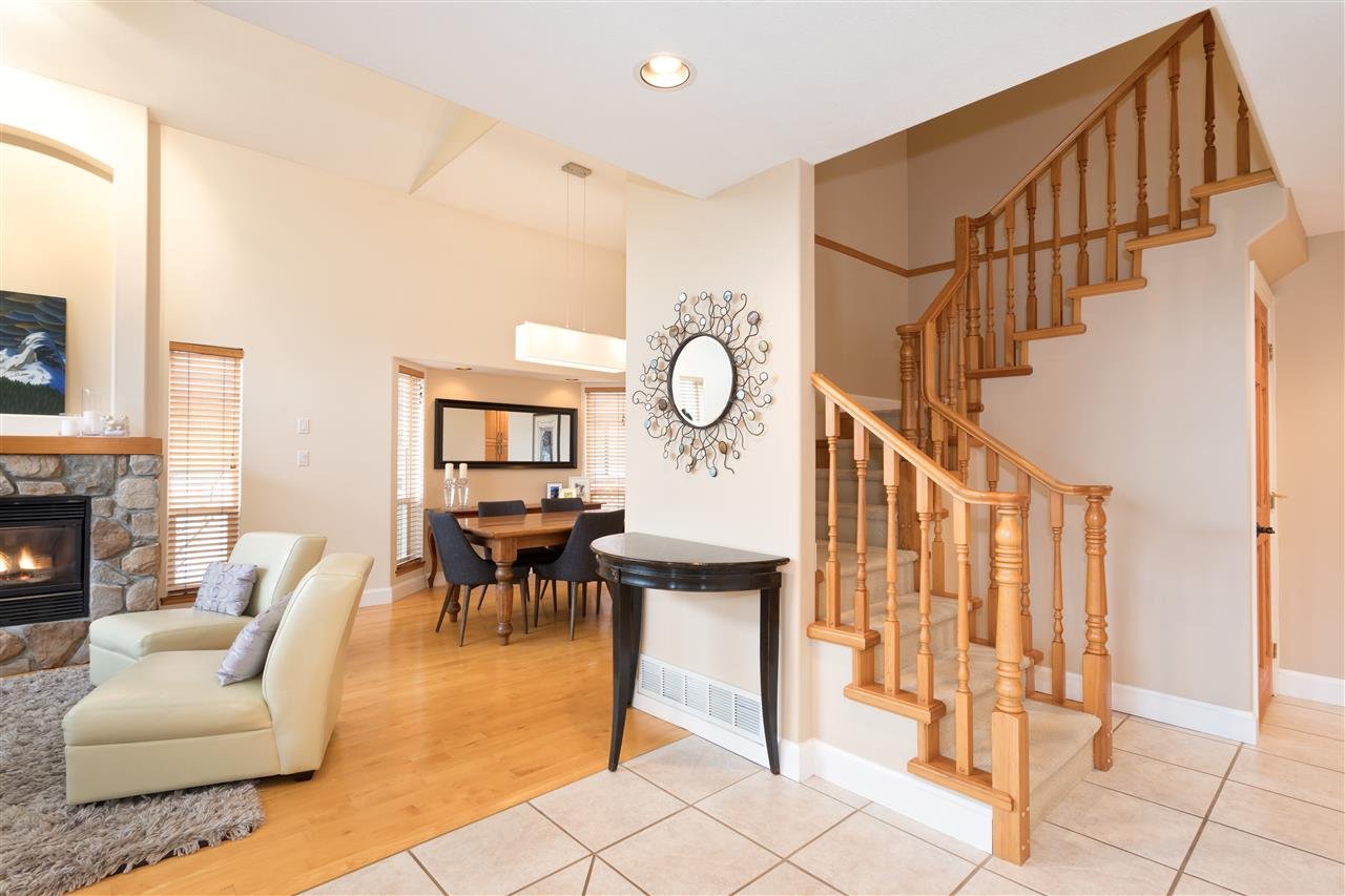 1022 Wenda Pl