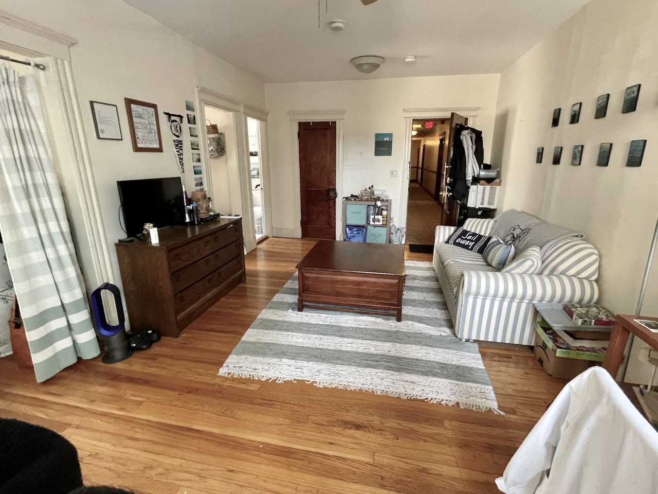 Park Drive - Studio W. Alcove - heat and hot water included - JULY! 