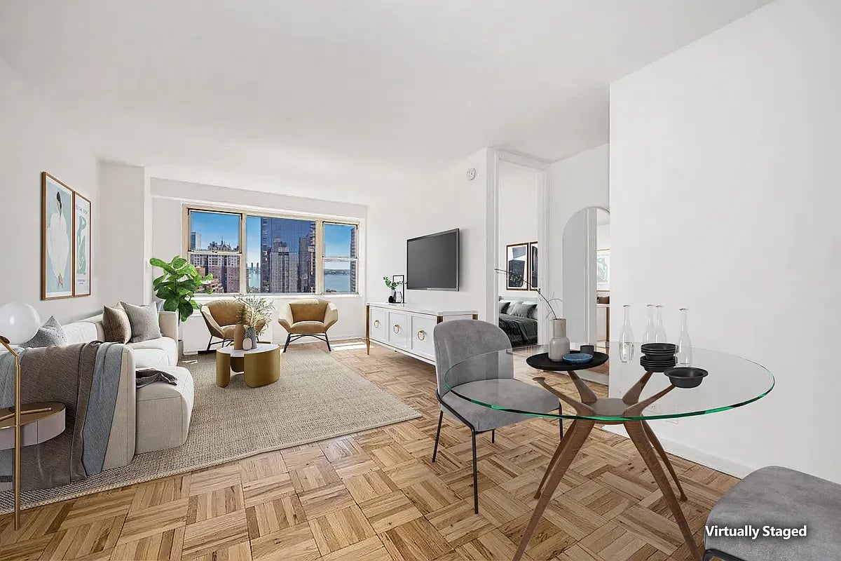 300 East 40th Street Unit: 24E