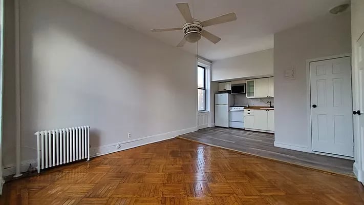 82 Sixth Avenue Unit: 2