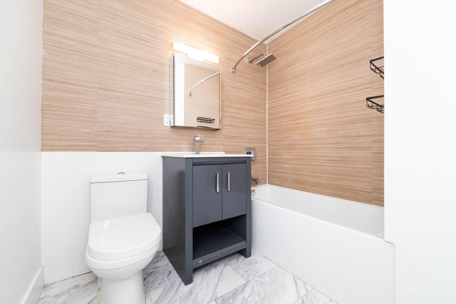 810 Macon Street, Apt C-1