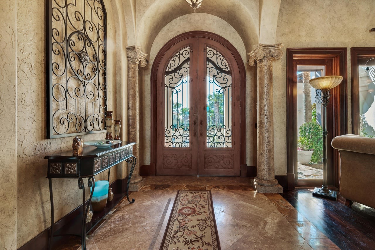 5236 Finisterre Drive