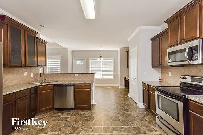  137 Nettie Ln
