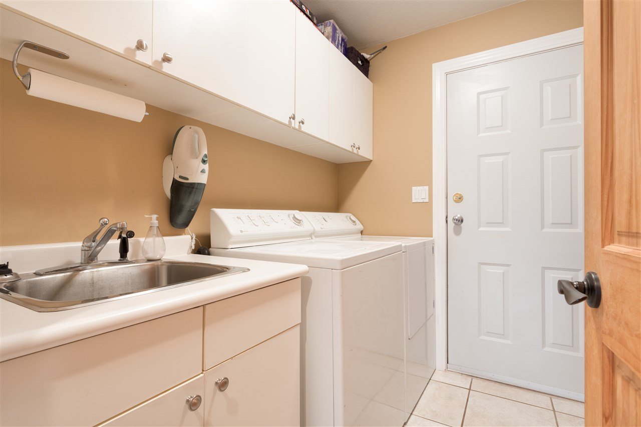 1022 Wenda Pl