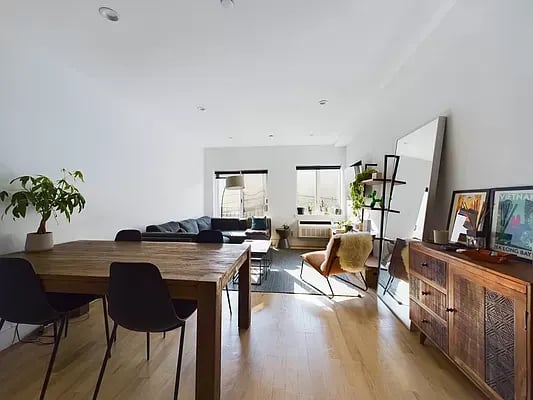 27-34 27th Street Unit: 2B