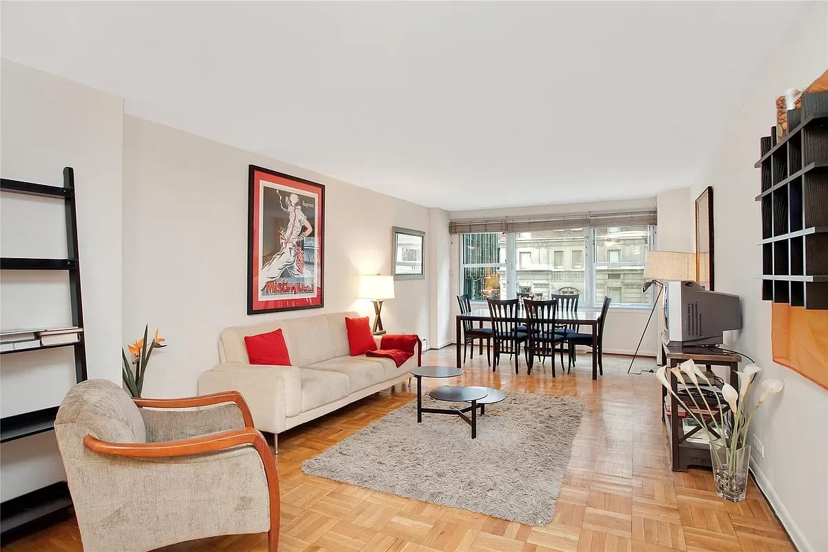 77 W 55th St Unit 4F