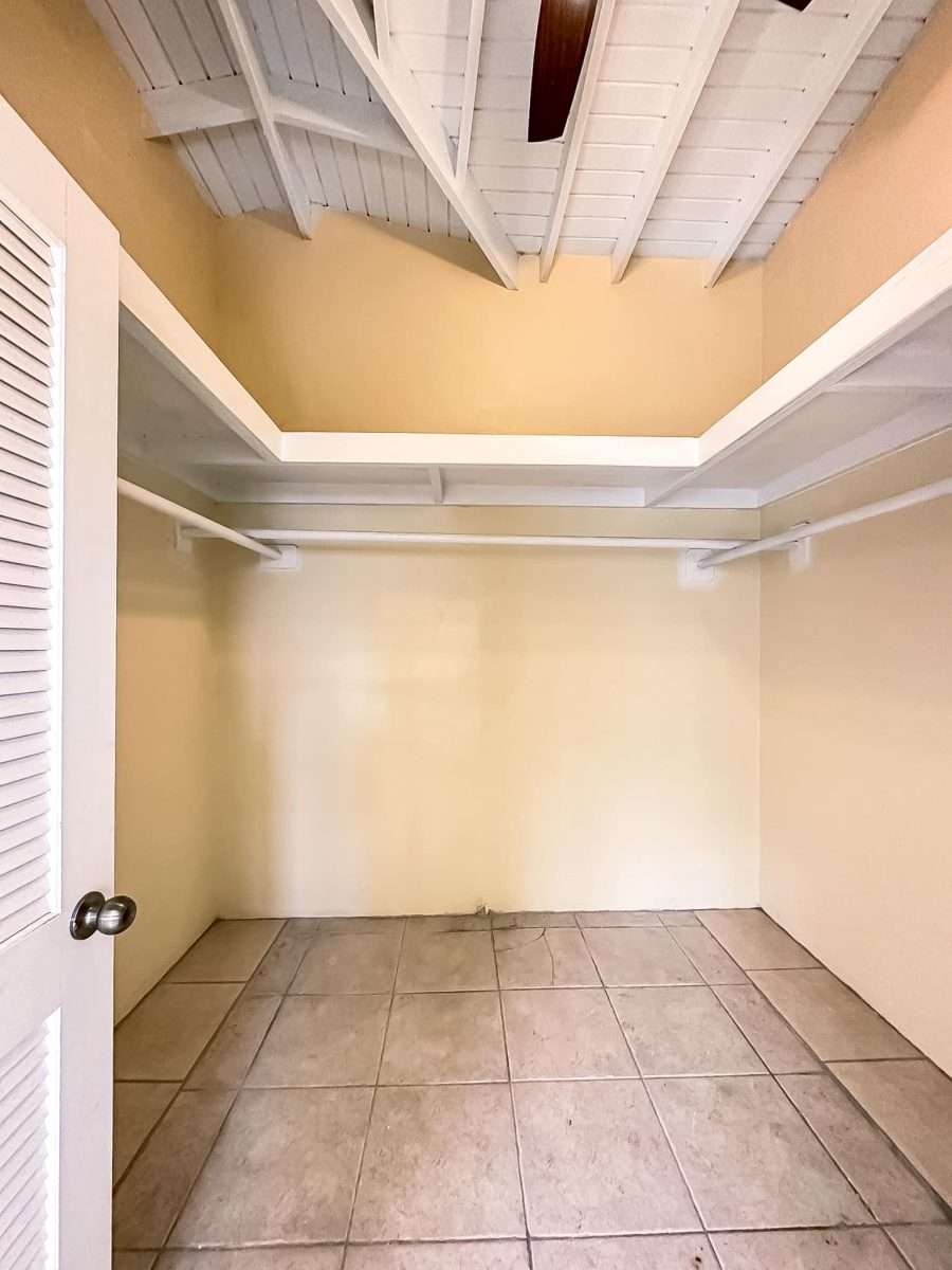 433 Huntum's Ghut 3 Bedroom Apartment