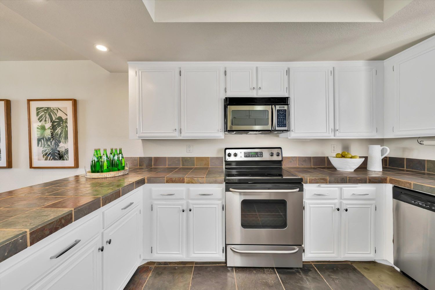 89 Cll Encinitas