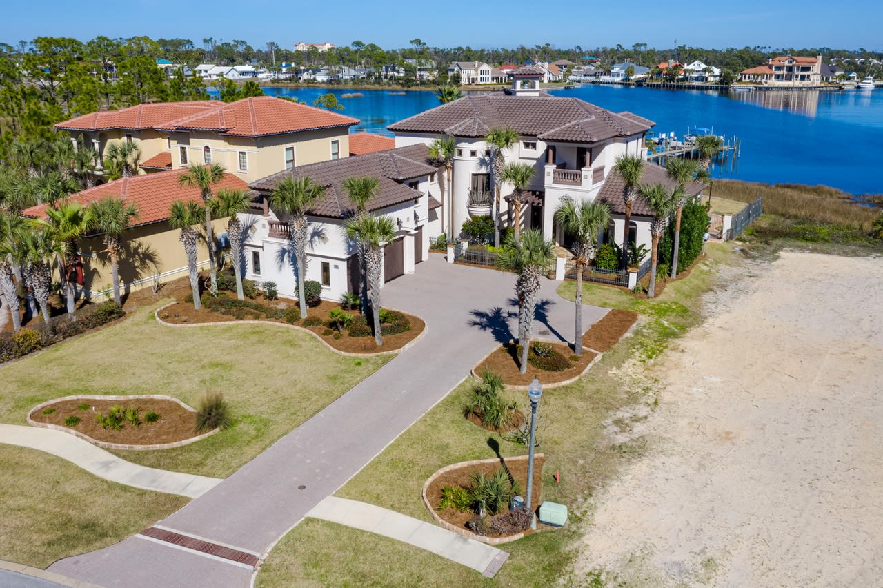 5236 Finisterre Drive