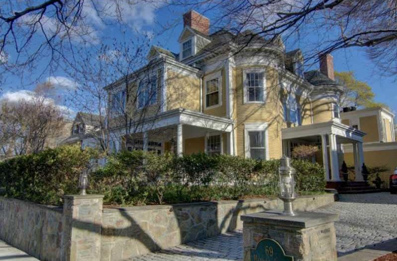 69 MANNING ST