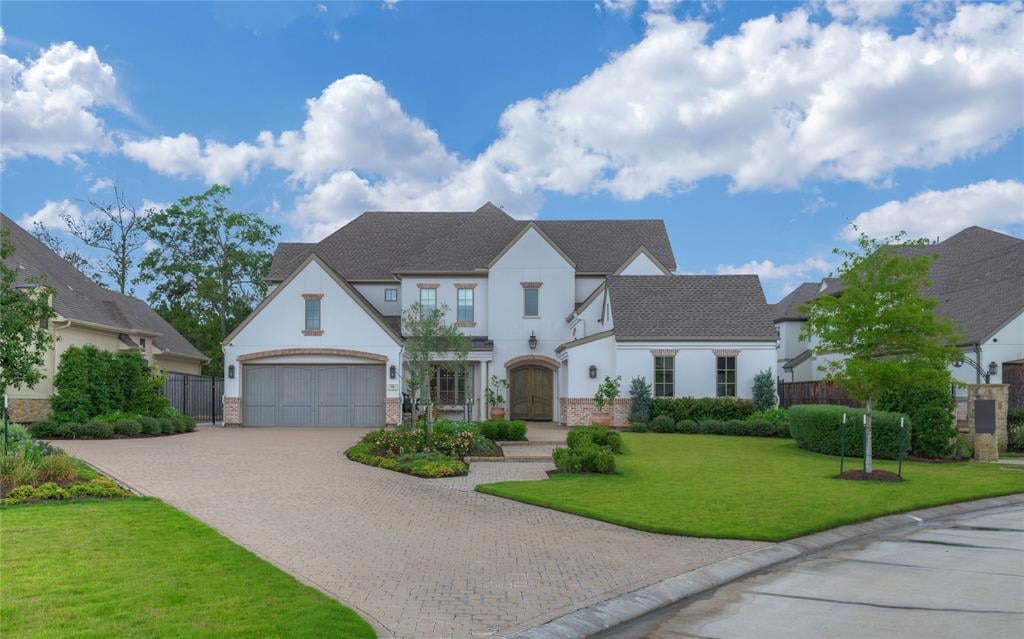 30 S Parkgate Cir