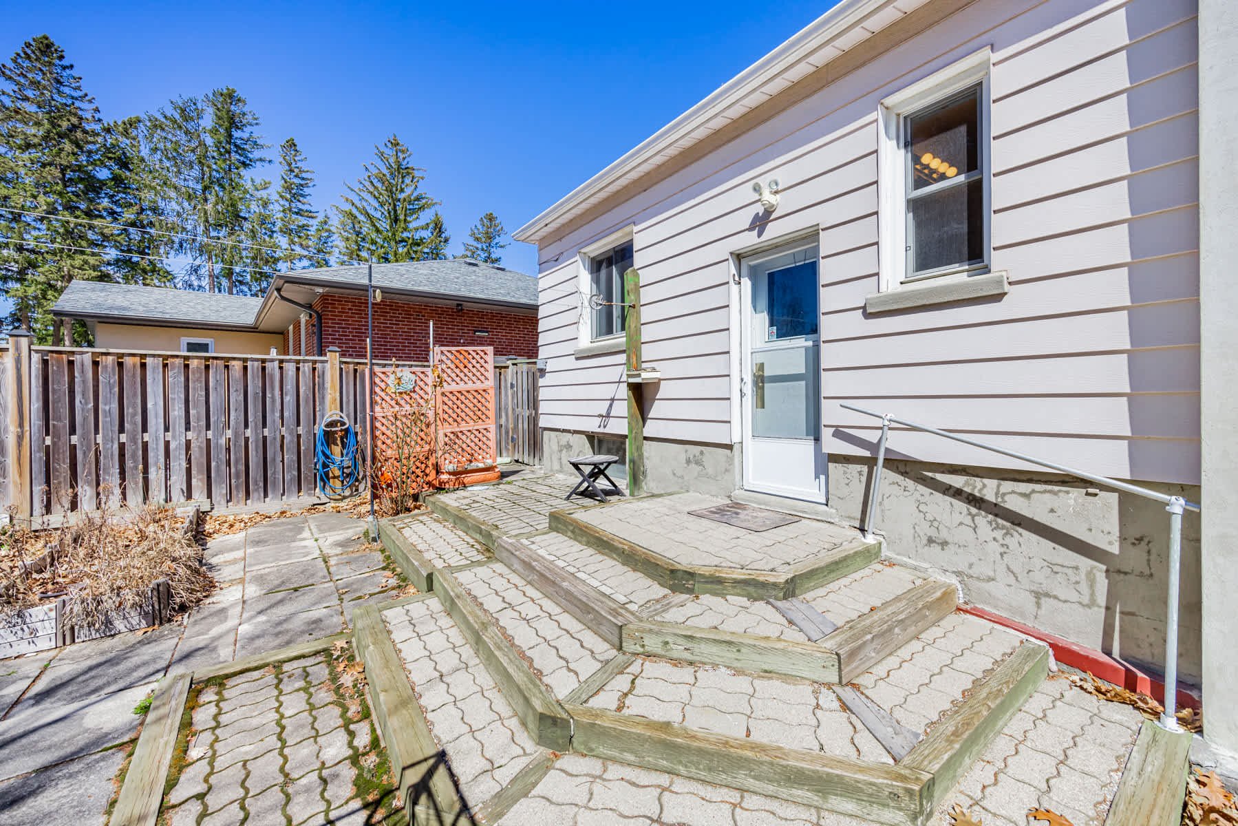 1578 Kenmuir Avenue