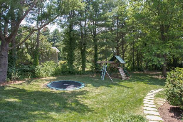 8303 TALLY HO LUTHERVILLE