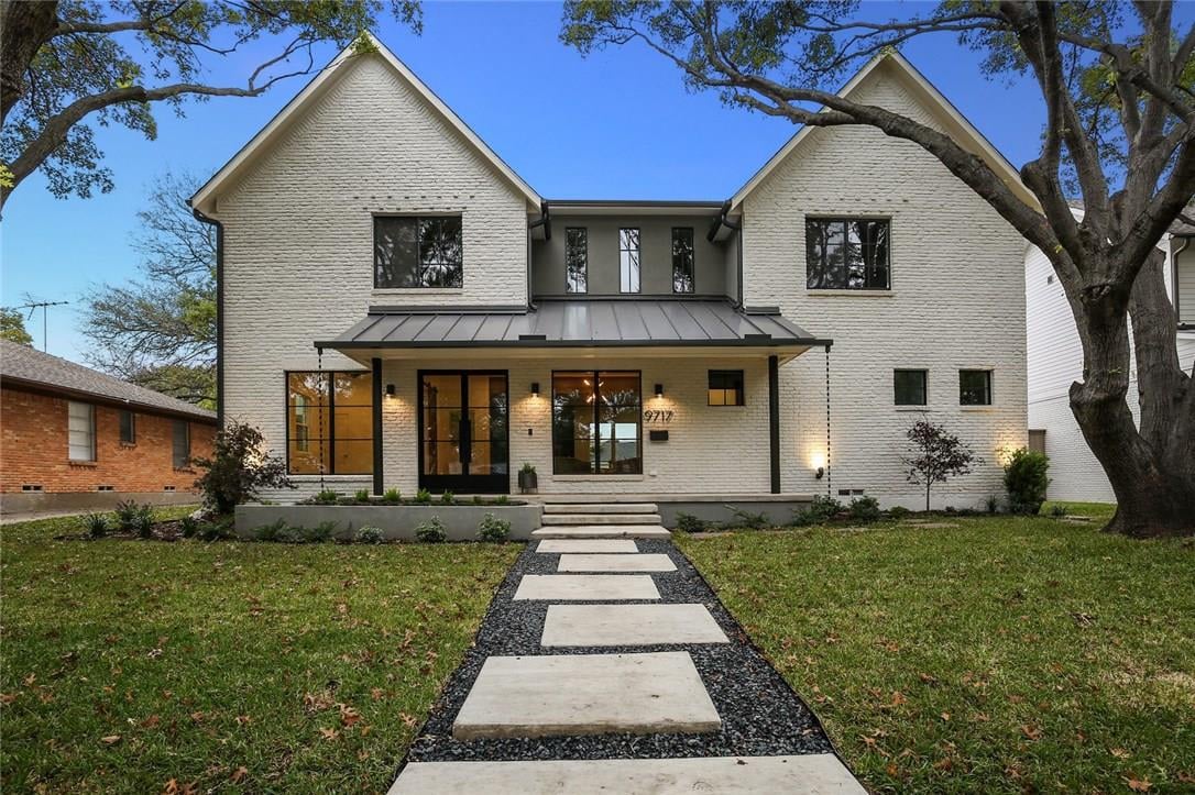 9717 Parkford Dr