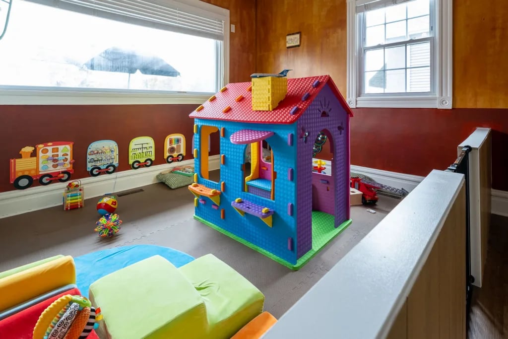 New Mapleplay Café in Maplewood combines indoor play, climbing, and coffee for families
