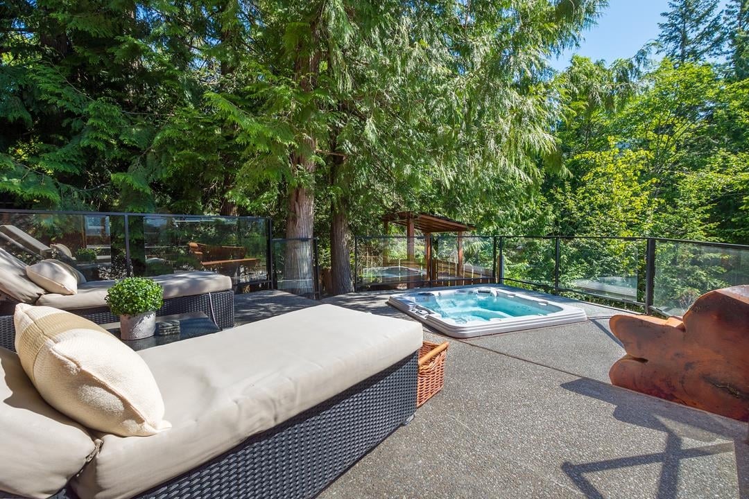 4-40781 Thunderbird Ridge
