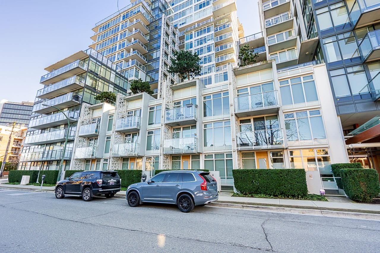 304-728 W 8th Ave