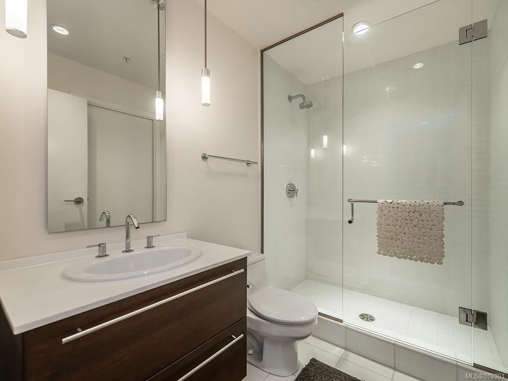 106-68 Songhees Rd, Victoria