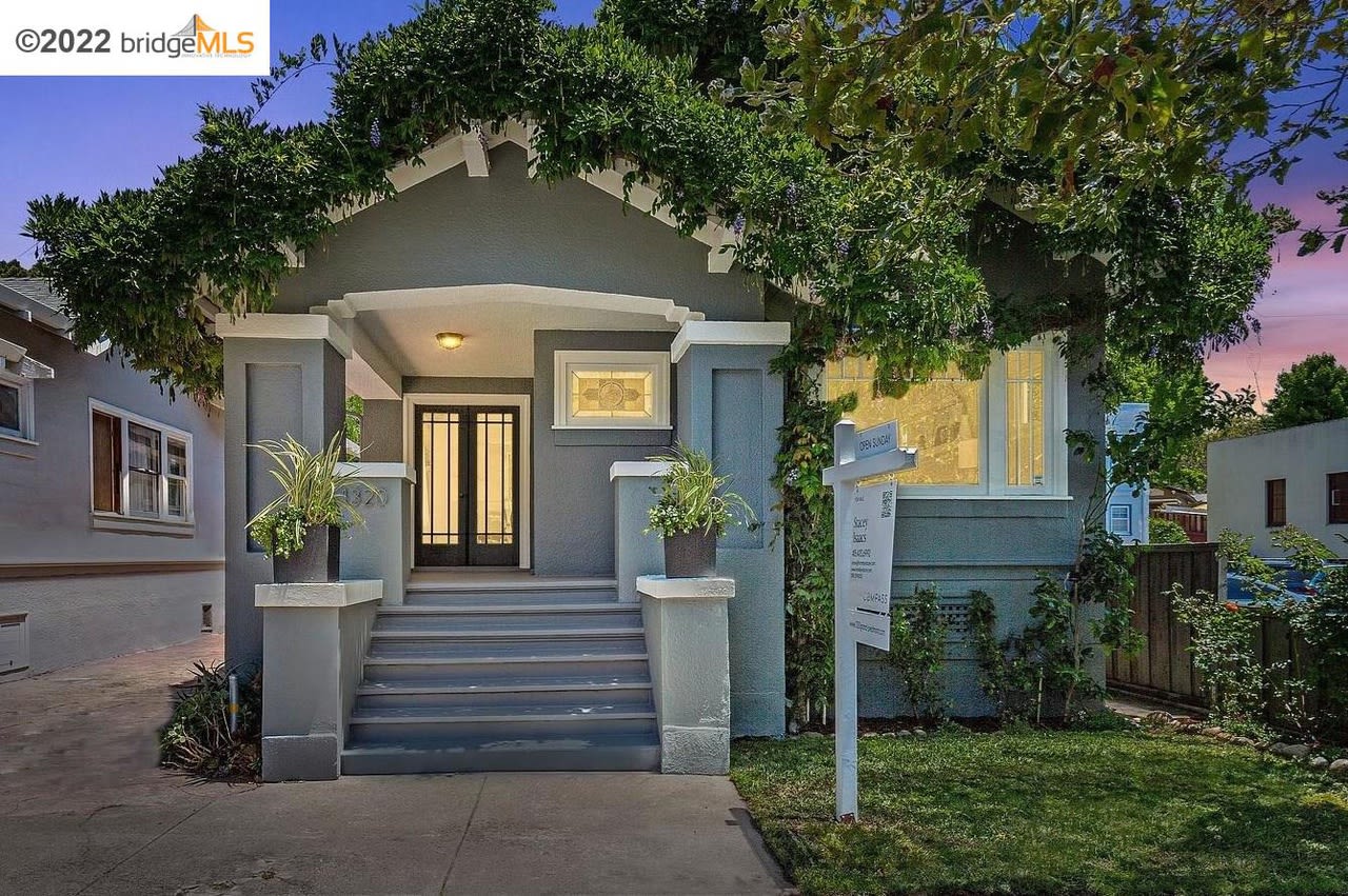 1320 Grand Ave