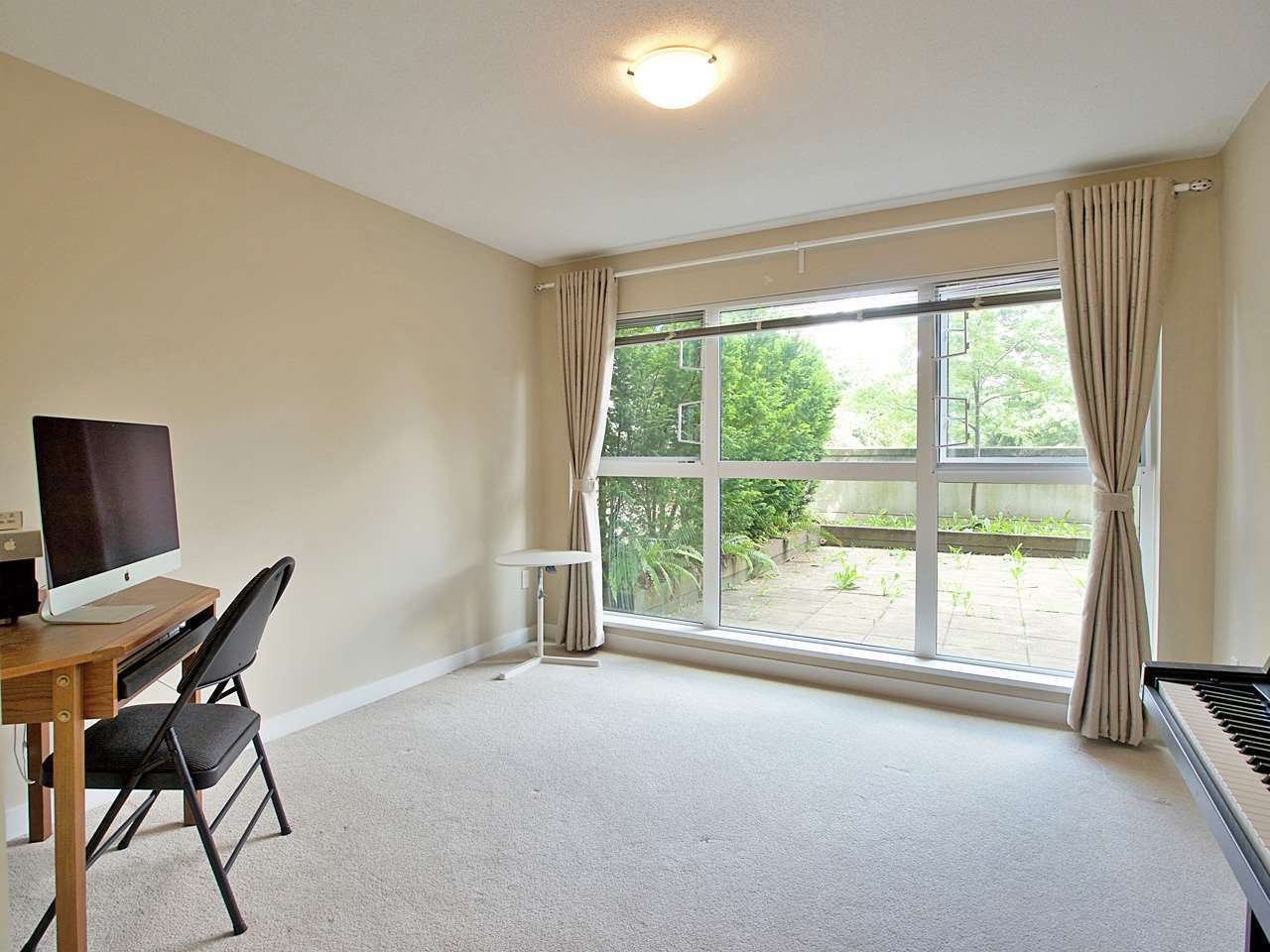 108-6800 Eckersley Rd