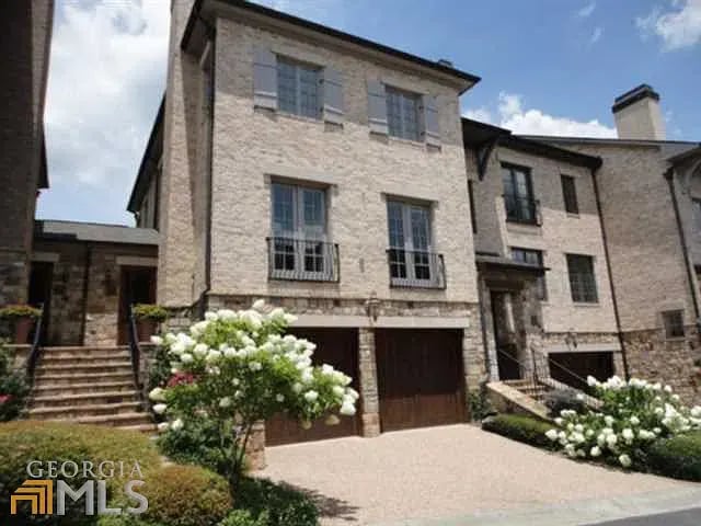 2833 Paces Lookout Ln., SE