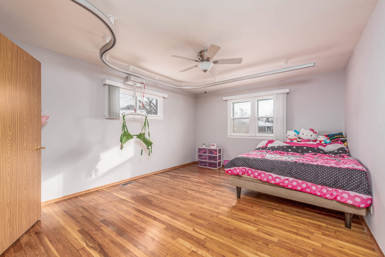 295 Glendale Ln 