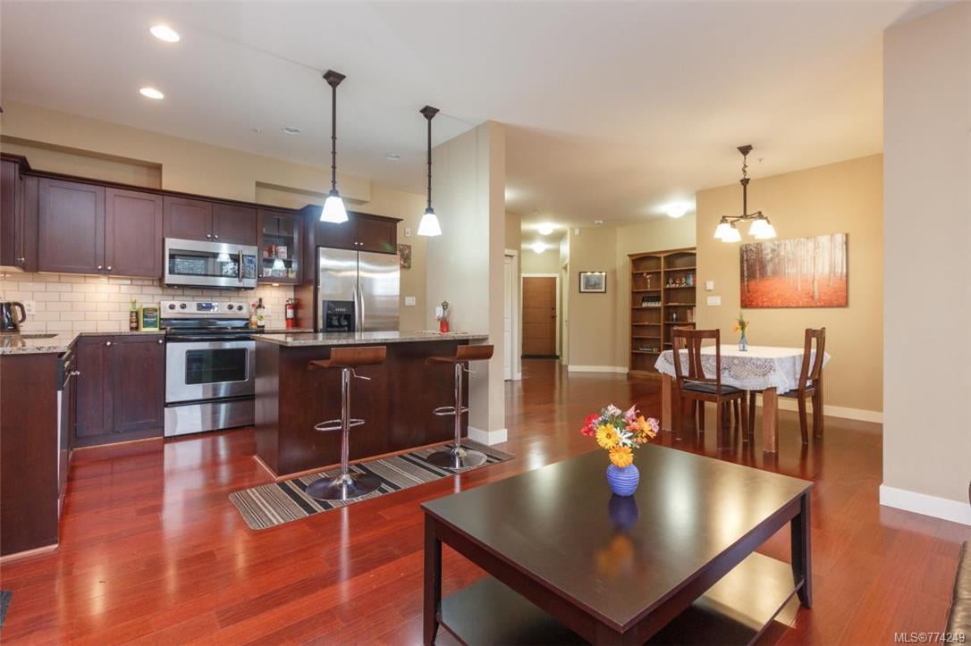 B106-201 Nursery Hill Dr, View Royal