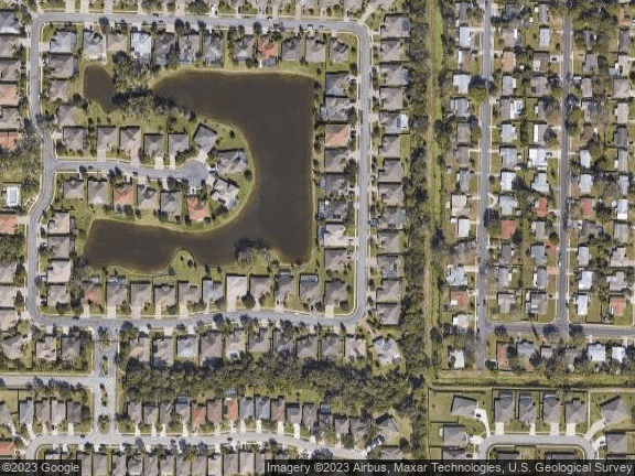2224 Botanica Cir