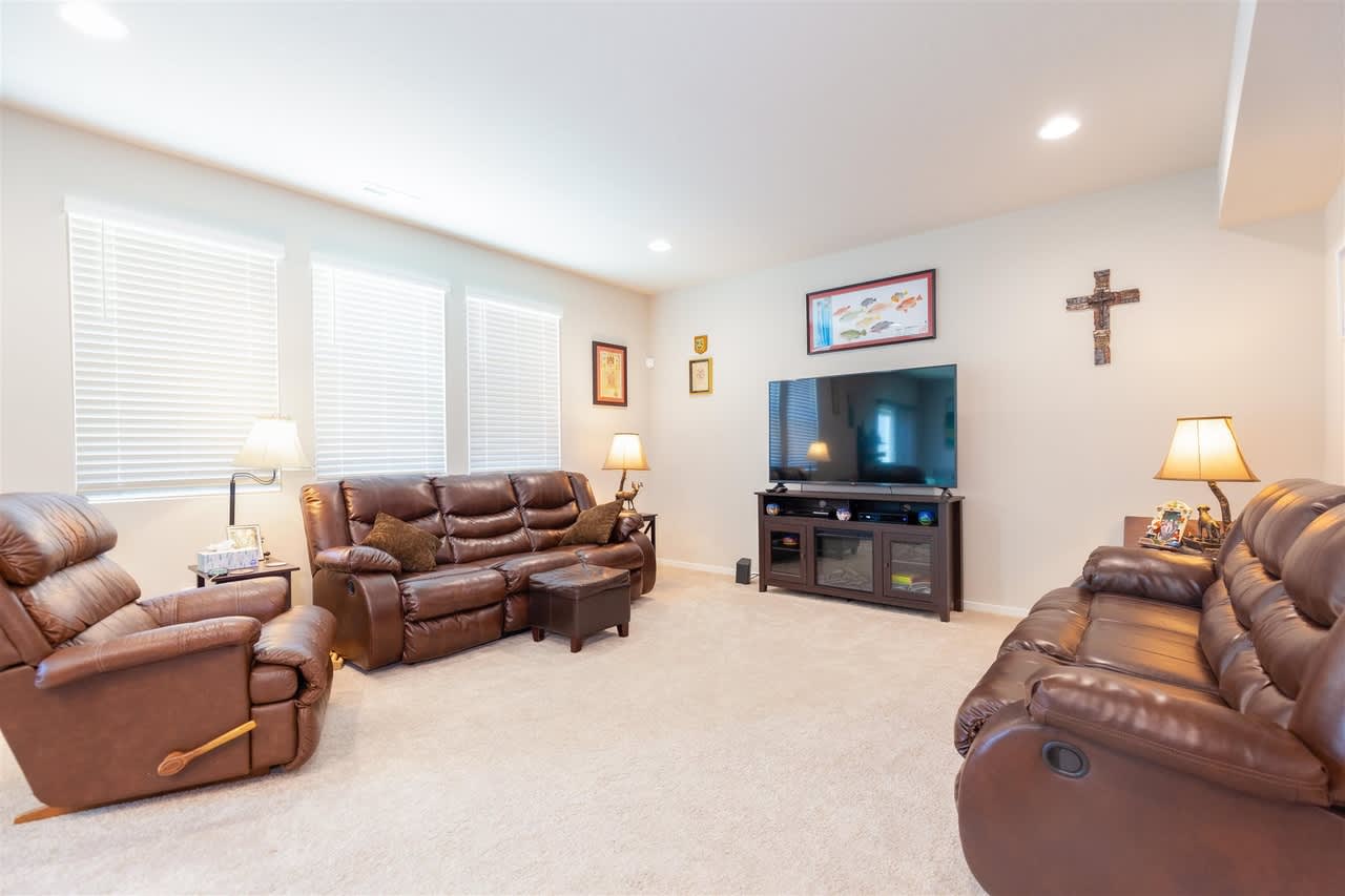 10017 W Richland Rd