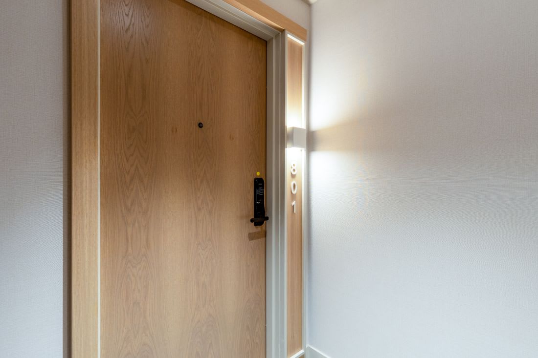 801 – 5 Defries St