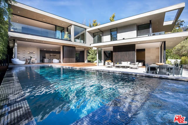 Blissful Opulent